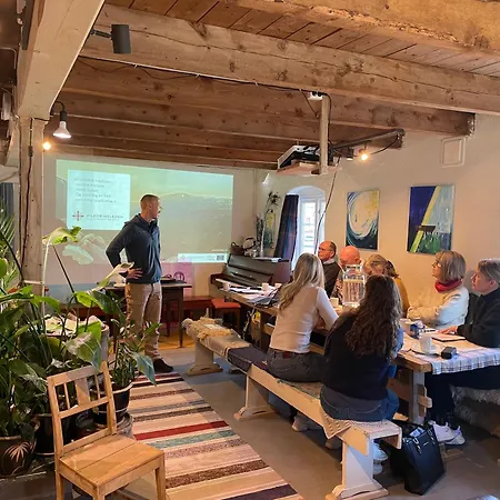 Ner-grefstad Gard Lantgård Kallstad